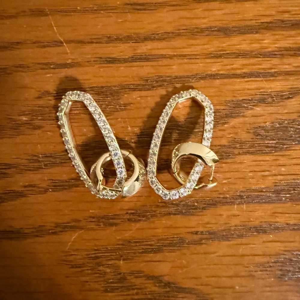 Kendra Scott earrings